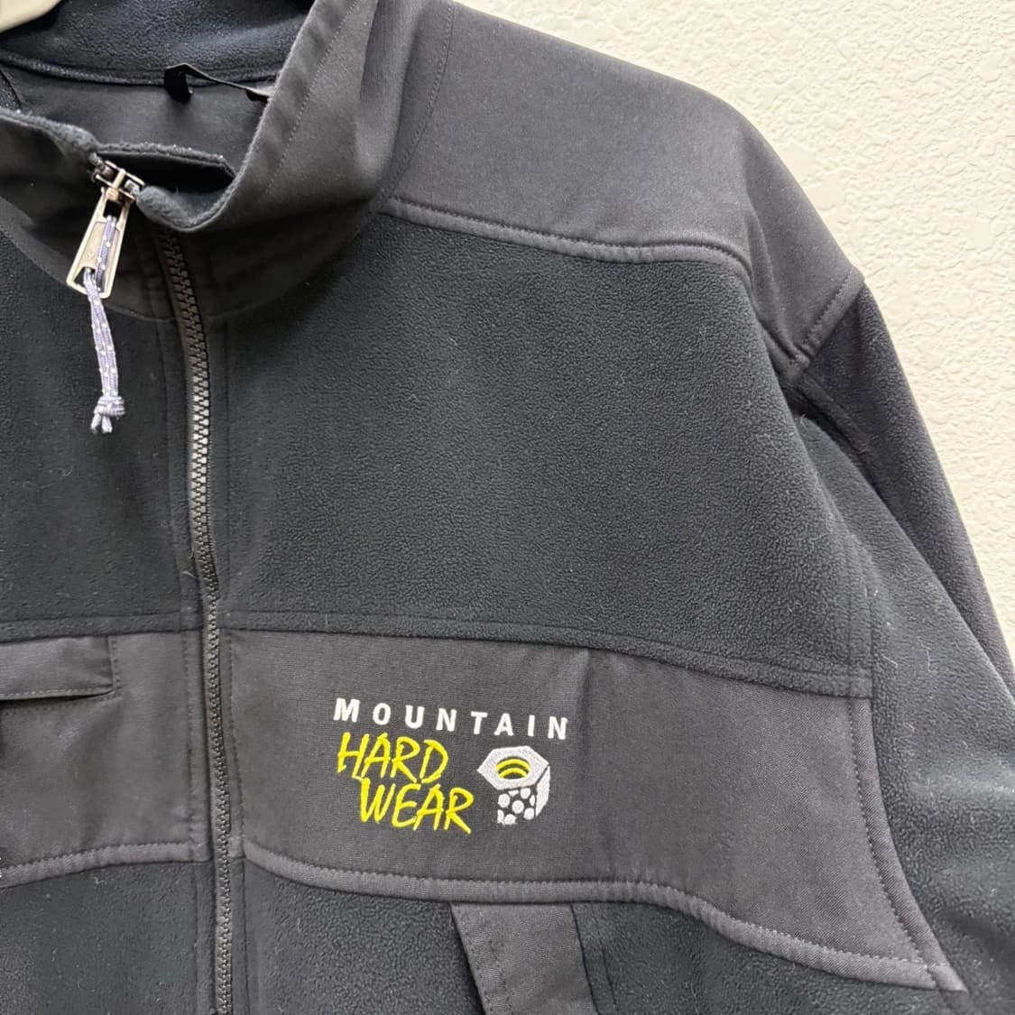 마운틴하드웨어 윈드스토퍼 테크 플리스 자켓 블랙 상품이미지2