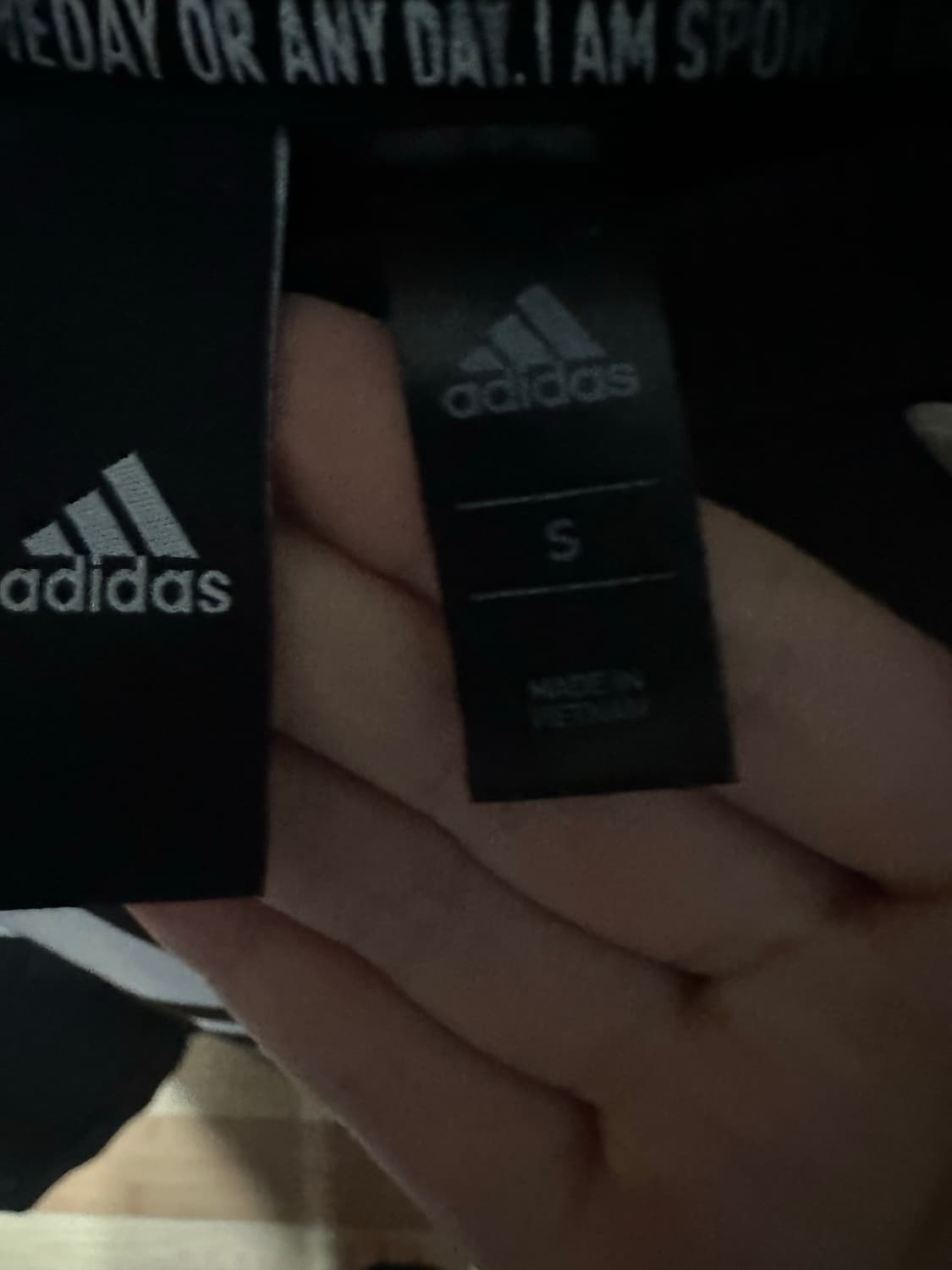 아디다스맨투맨 팝니다 상품이미지4