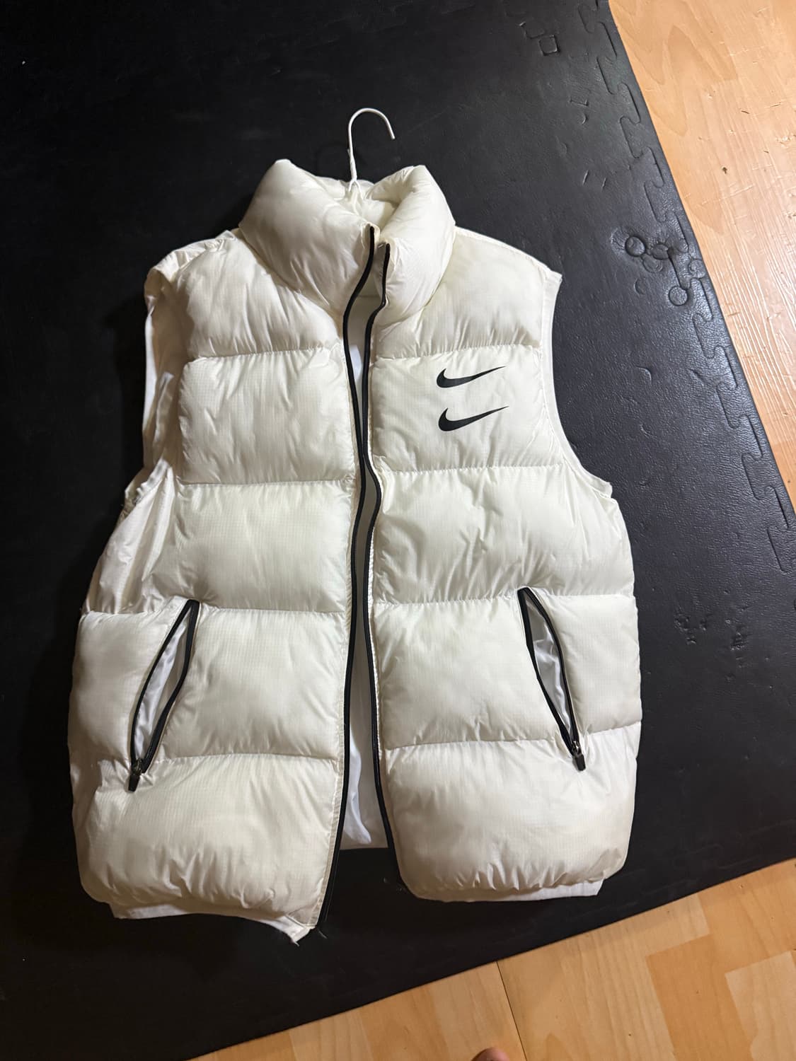 나이키 조끼 스우시 패딩 상품이미지1