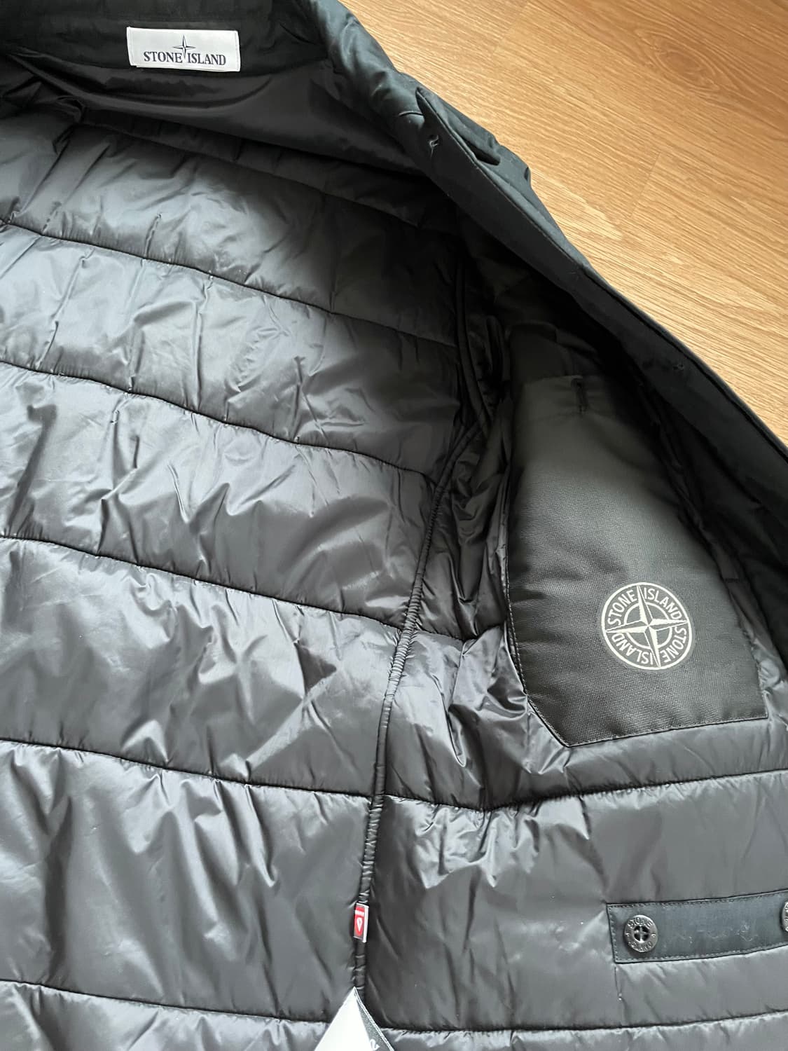스톤아일랜드 프리마로프트 패딩 코트 블랙 방수 빈티지 올드 그린 상품이미지6