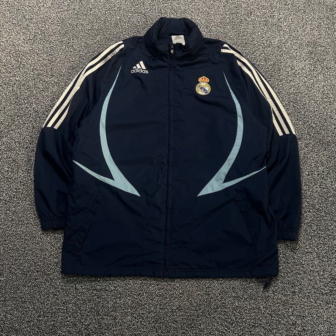 아디다스 레알 마드리드 네이비 바람막이 상품이미지1