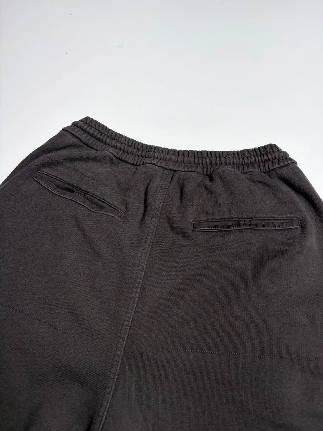 준지 Juun.J 19SS 피그먼트 워싱 스웻 반바지 R1105 상품이미지4