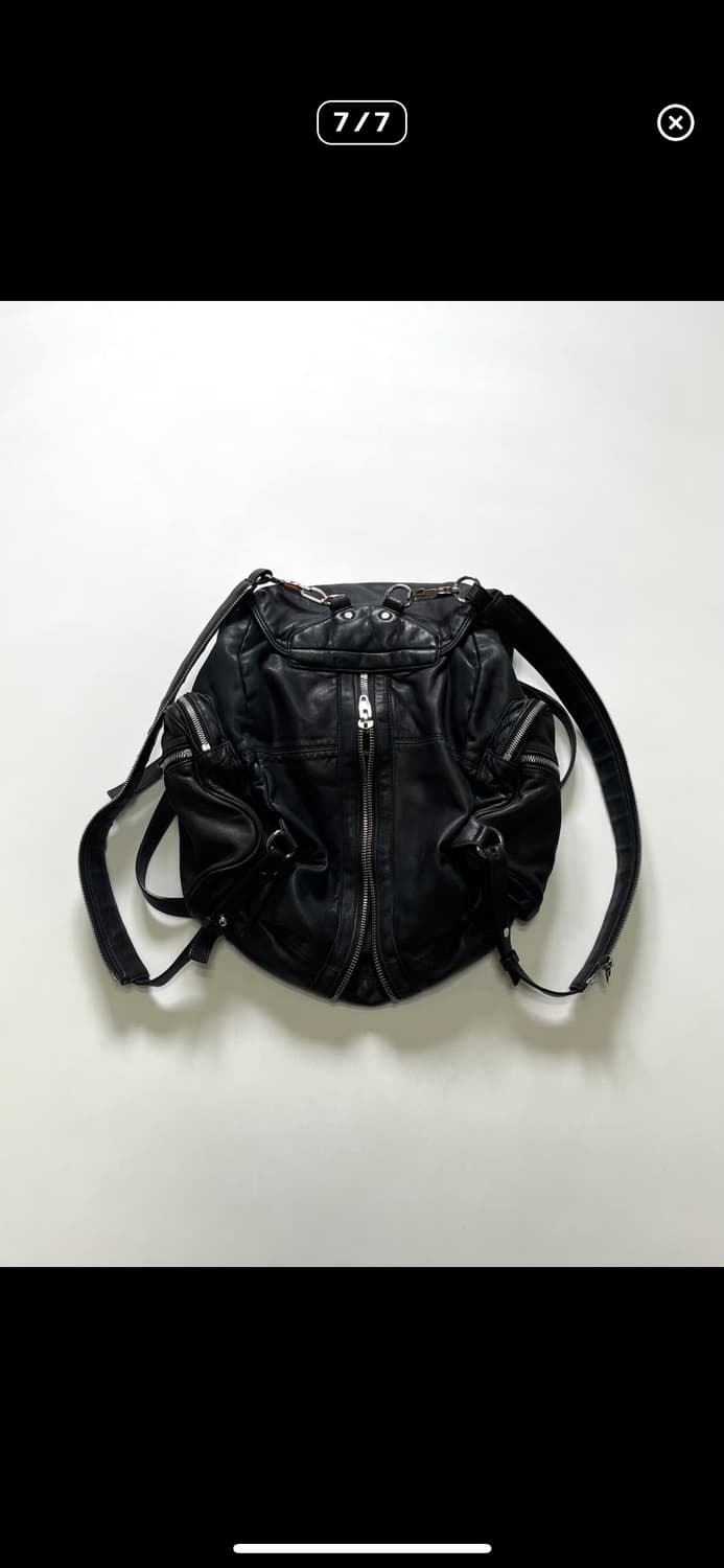 알렉산더왕의 스테디 제품인 마르티백 라지사이즈 상품이미지1