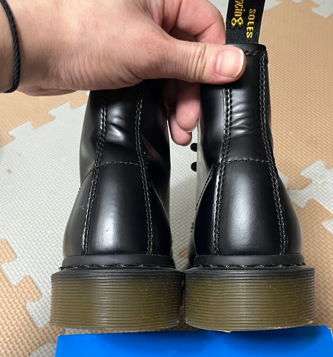 닥터마틴 10064 블랙 6홀 워커 부츠 230 상품이미지5