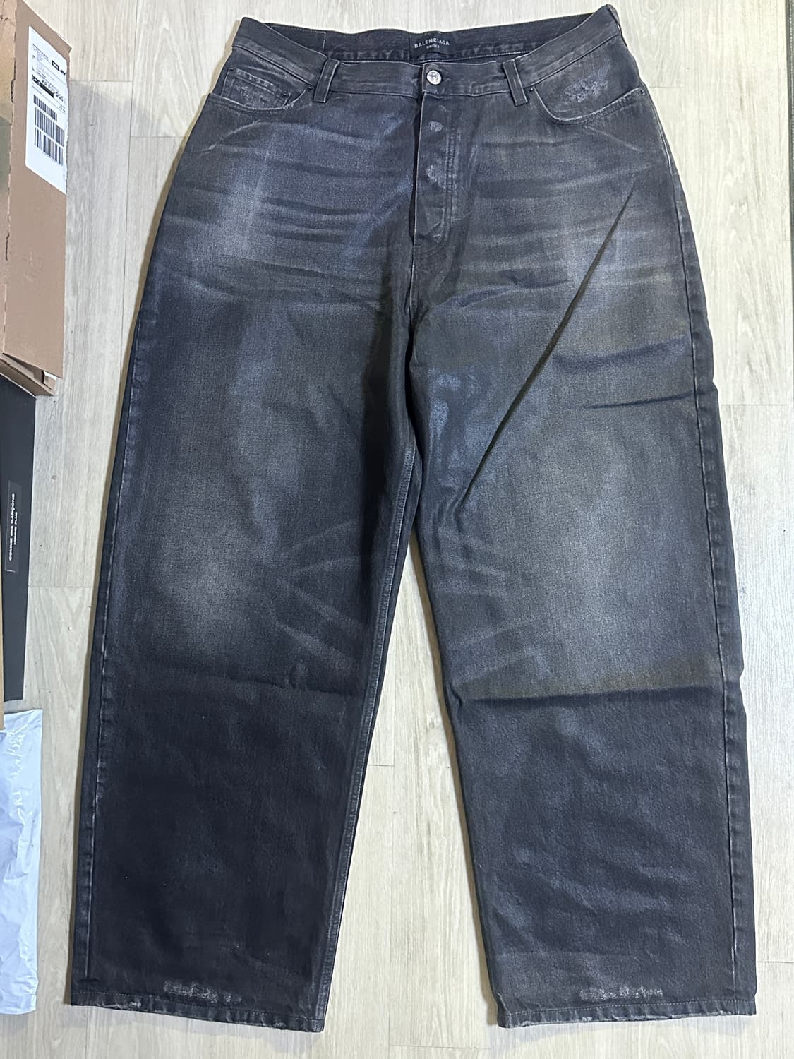 [M] 발렌시아가 소프트 코팅 라지 배기진 흑청 상품이미지1