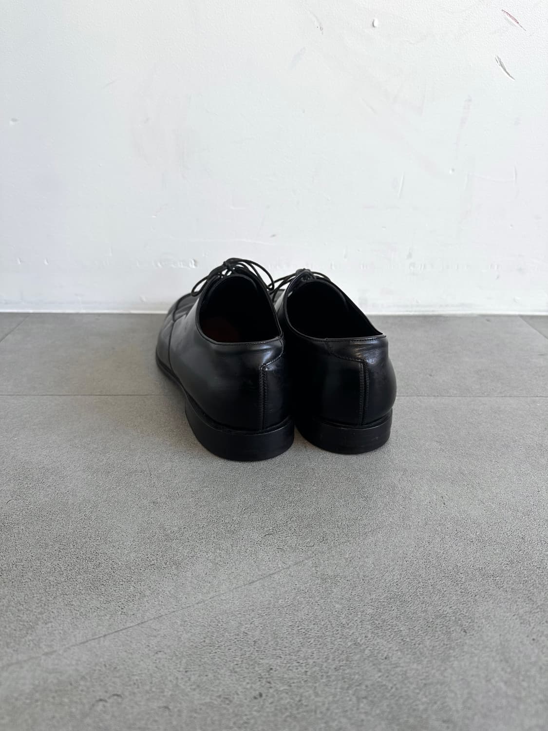 프라다 스퀘어토 블랙 레더 더비슈즈 상품이미지4