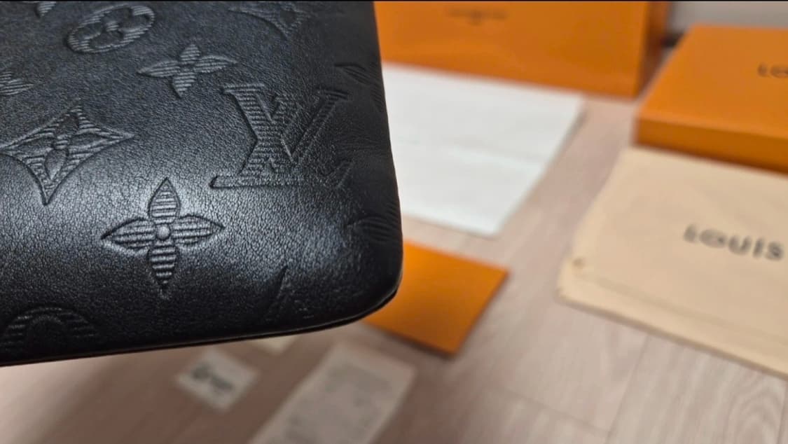 루이비통클러치 섀도우 클러치 최상급 백화점제품 영수증 풀박스  상품이미지3