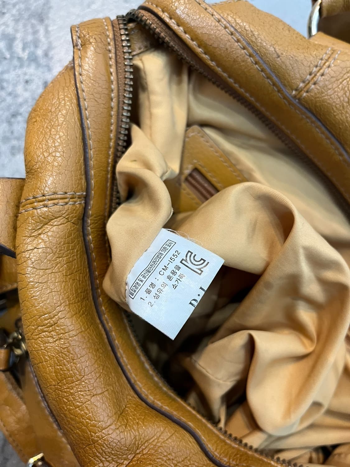 SISLEY Leather Shoulder Bag 상품이미지5