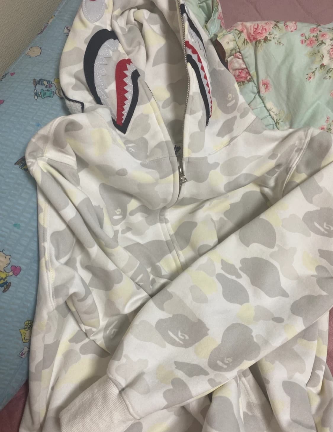 베이프 화이트 카모 샤크 후드집업 L 백계 상품이미지1