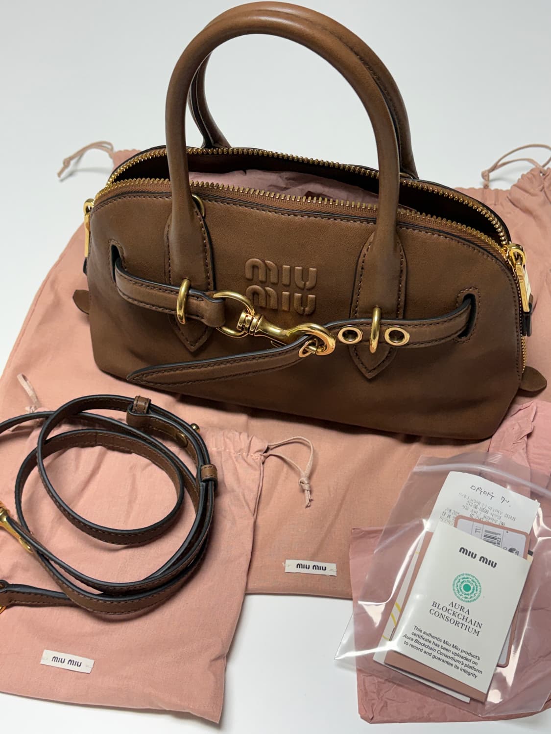 미우미우 아방뛰르 나파 가죽 탑 핸들 백 상품이미지5