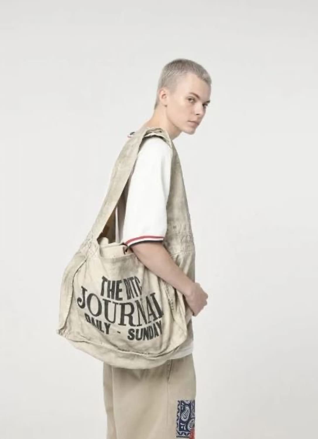 바우와우 뉴스페이퍼백 상품이미지2