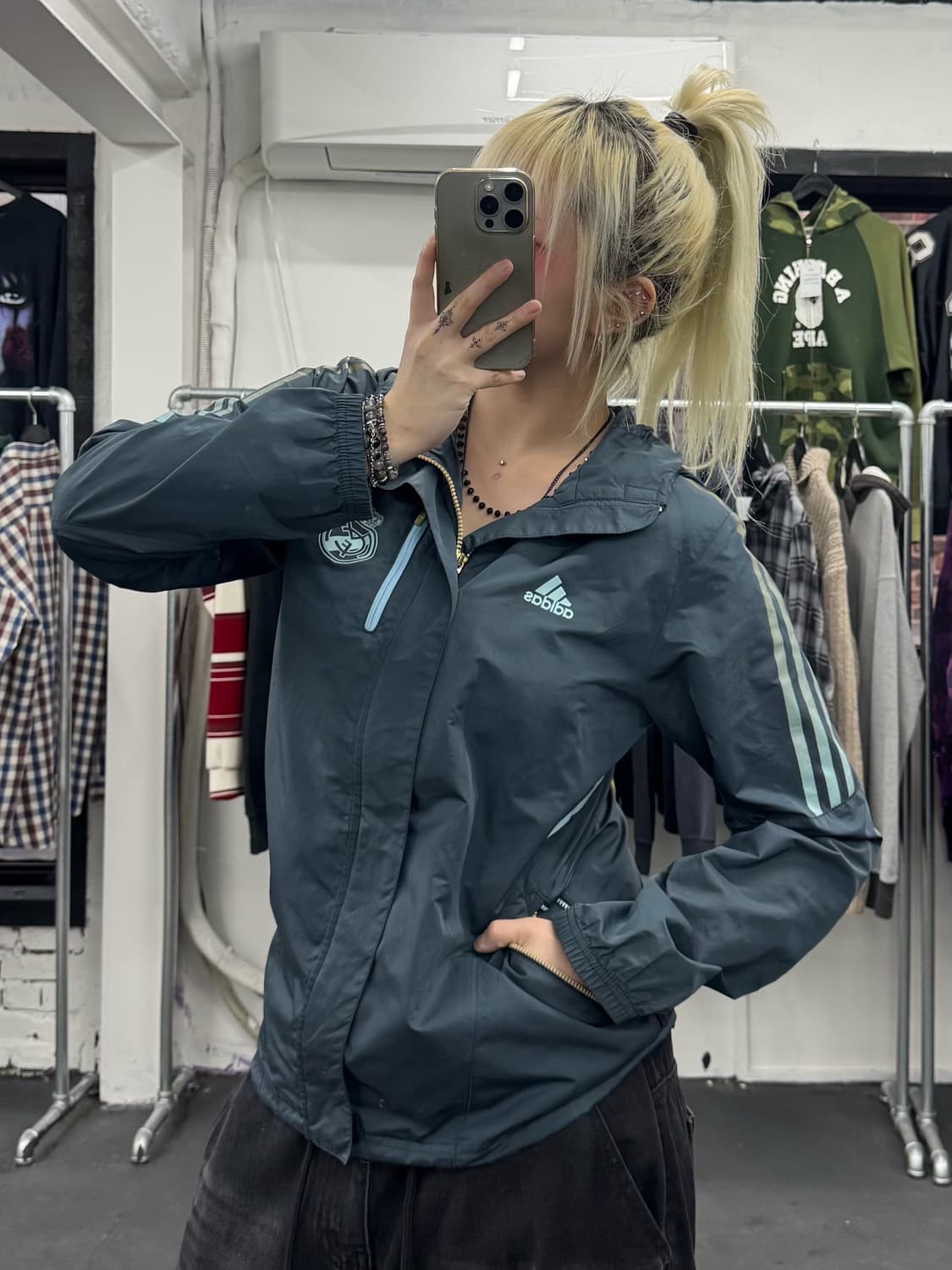 아디다스 레알마드리드 바람막이 상품이미지5