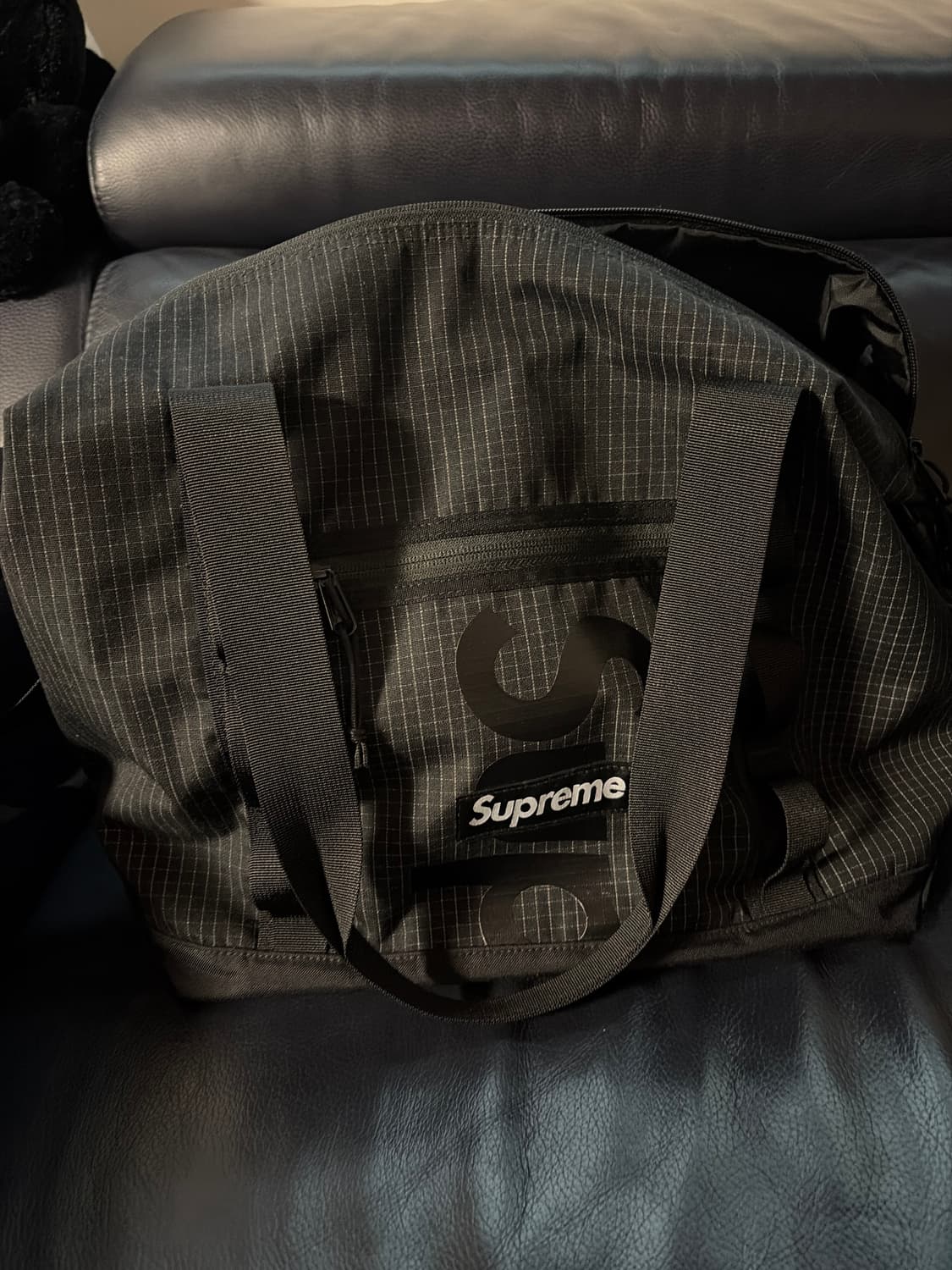 슈프림 24ss 토트백 블랙 상품이미지2