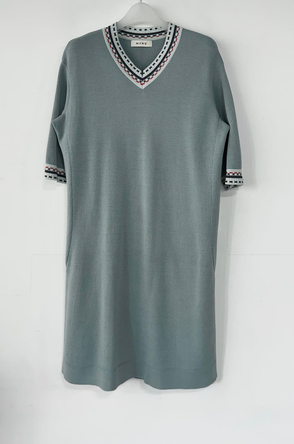 마인 브이넥 반팔 니트 원피스 상품이미지1