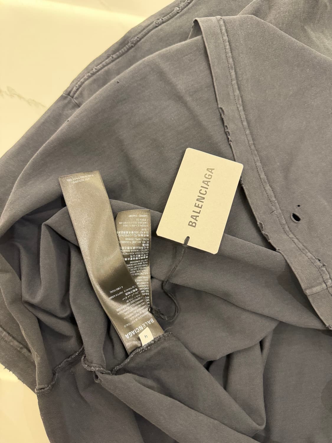 발렌시아가 피어싱 티셔츠 상품이미지7