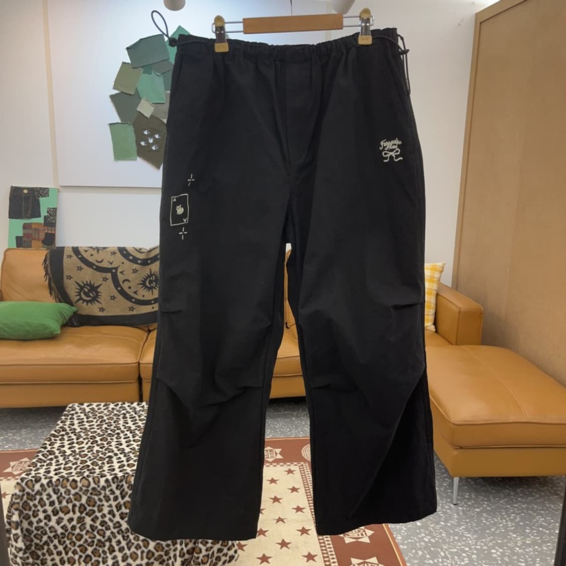 론론 드로잉 스트릿 펑크 키치 자수 파라슈트 팬츠 F C09485 상품이미지3
