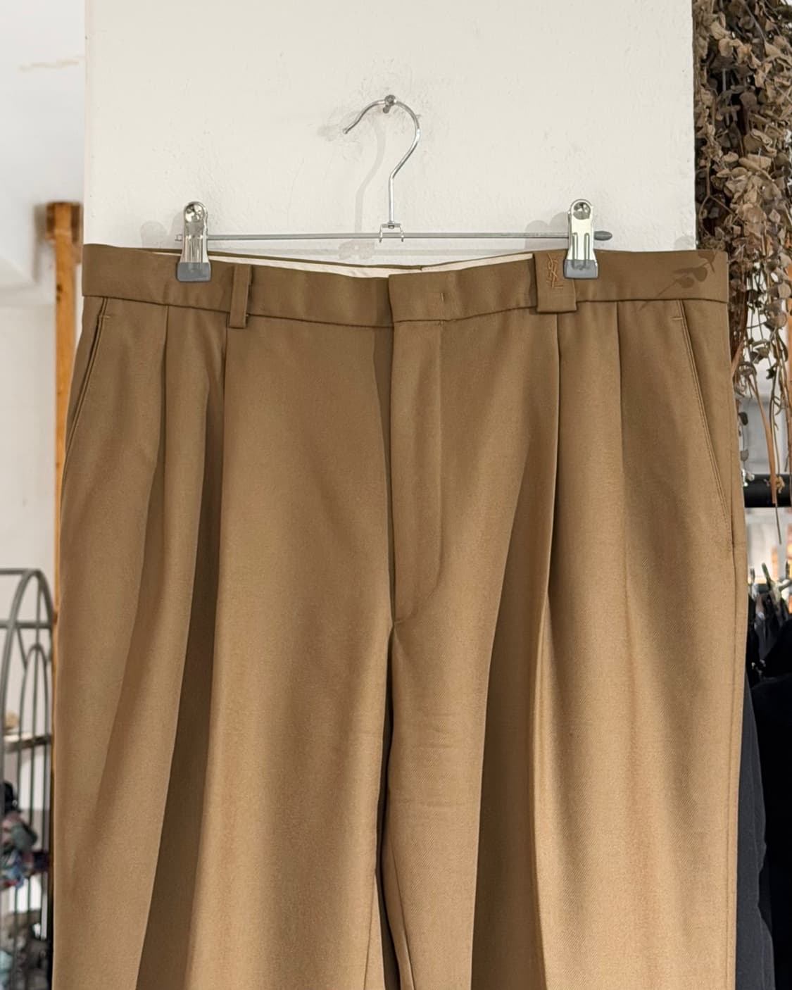 이브생로랑 뿌르 옴므 베이지 로고 탭 울 슬랙스 상품이미지2