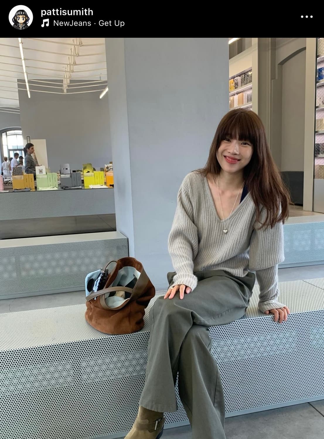 오버듀플레어 RACCOON VOLUME KNIT OAT GRAY 상품이미지5