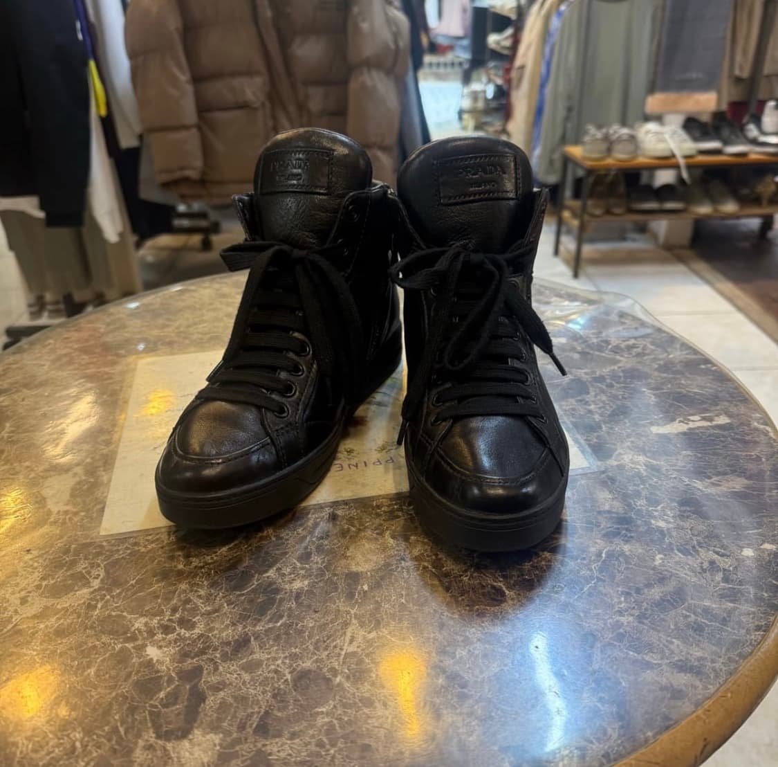 프라다 스니커즈 38반/245-250 상품이미지1