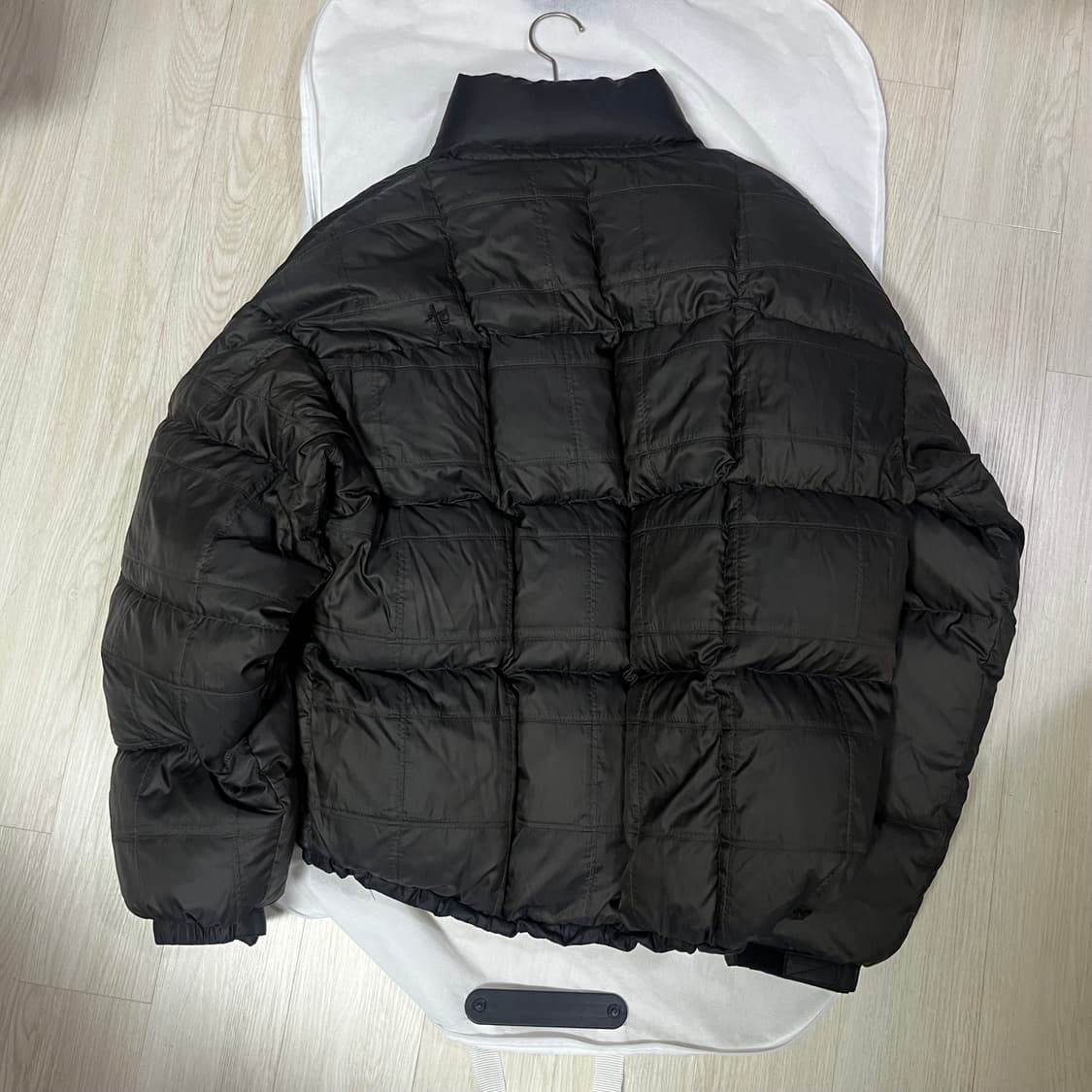 (3) 폴리테루 패치드 집 다운 푸퍼 다크차콜 상품이미지4