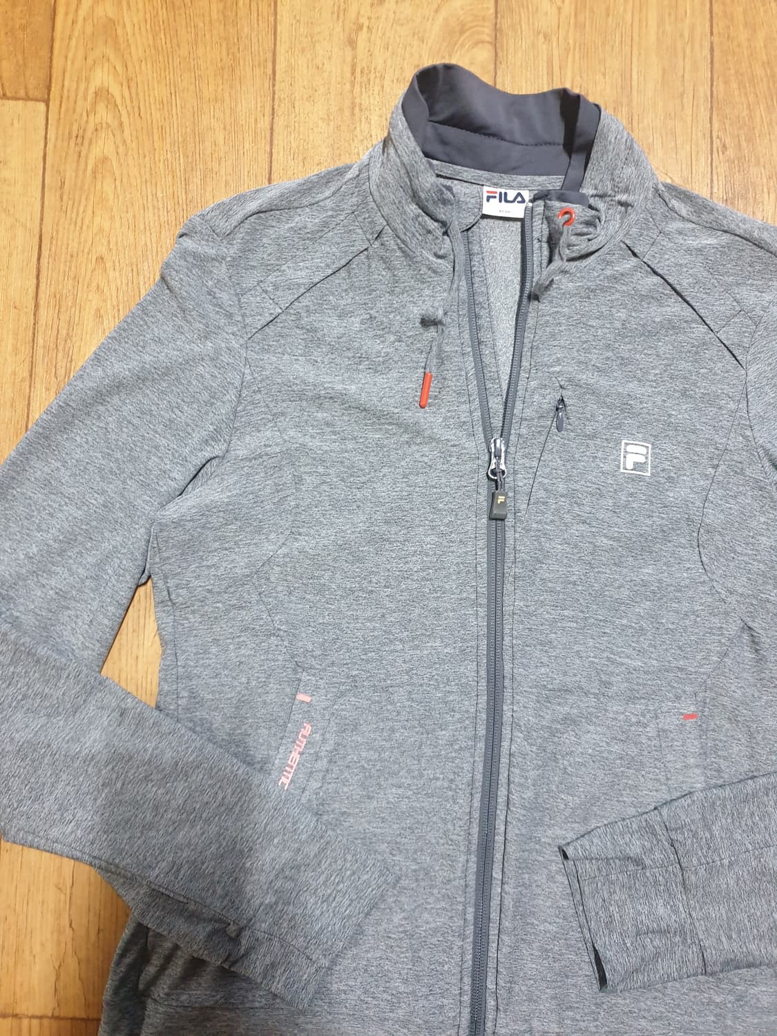 1103 휠라 운동복 집업 90 사이즈입니다 상품이미지4