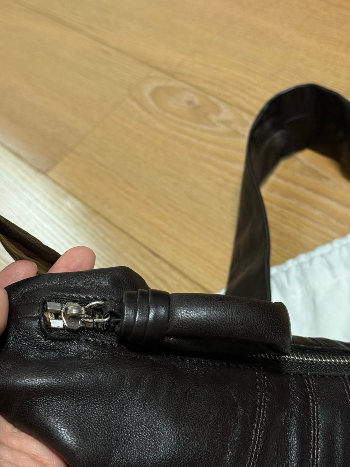 르메르 범백 크루아상 스몰 다크 초콜릿 상품이미지3
