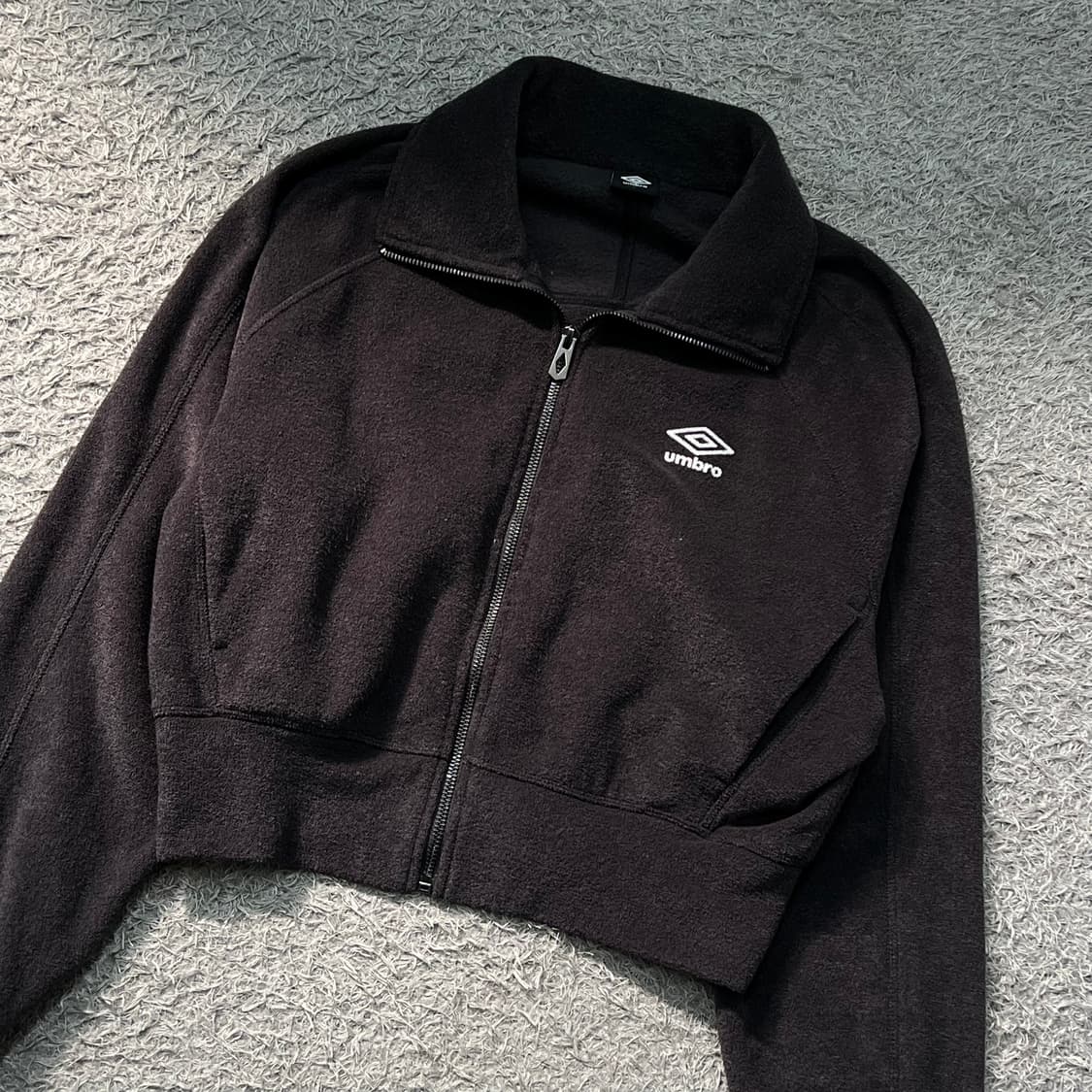 [우먼85] 엄브로 크롭후리스 상품이미지1