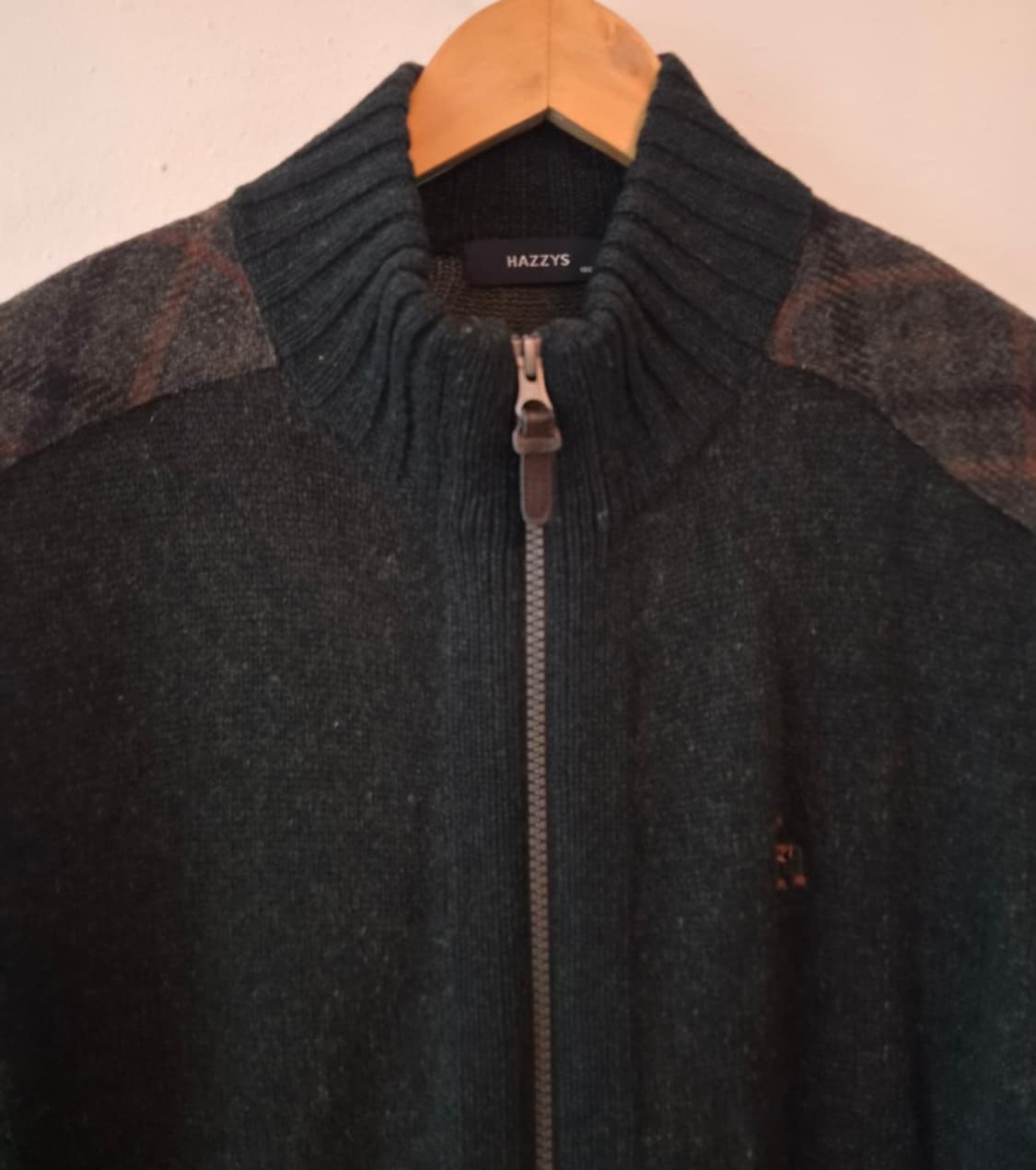 헤지스 남성 울100니트집업가디건
 상품이미지2