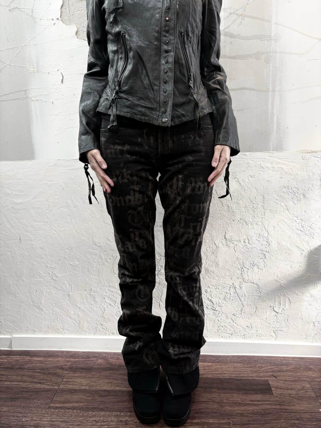 lettering black jeans 상품이미지1