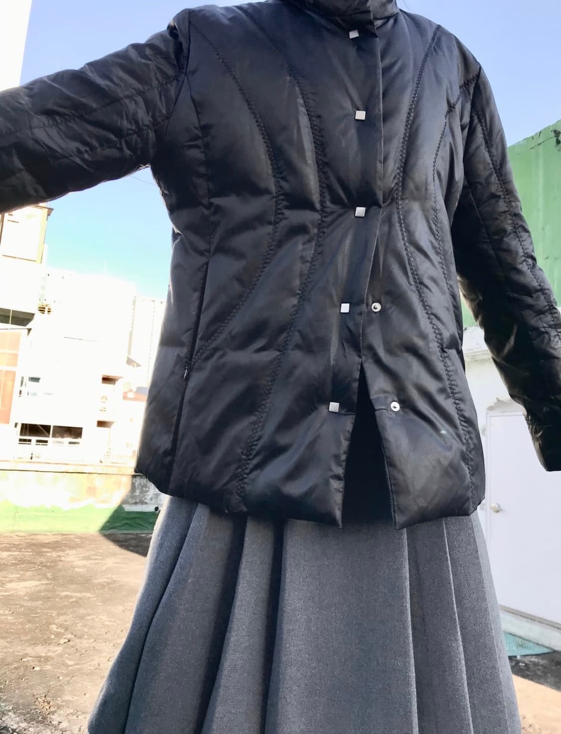 블랙 스티치 버튼 라이트 패딩 상품이미지3