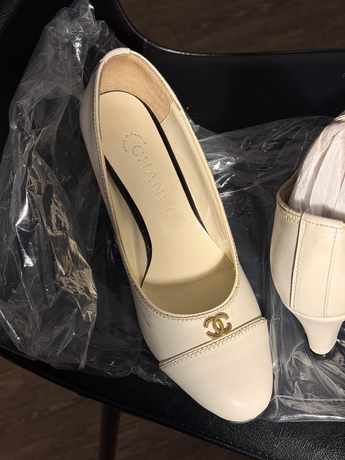샤넬 펌프스 힐 구두 37.5 베이지 화이트 상품이미지3