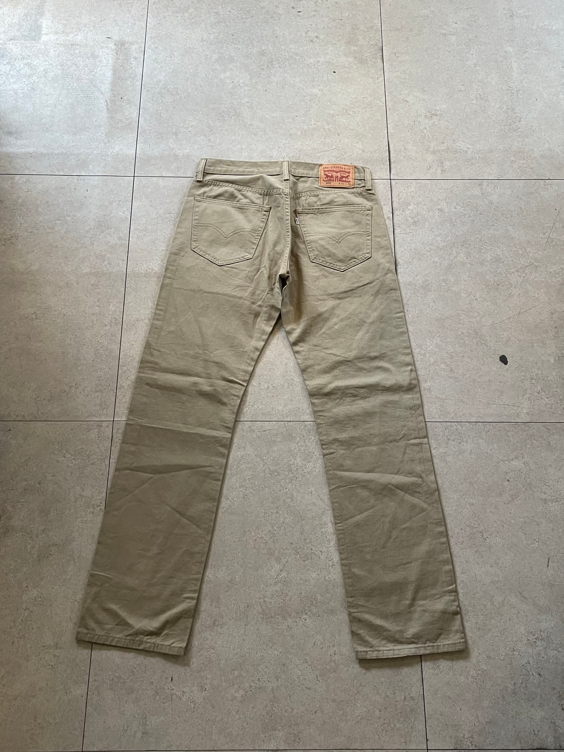 리바이스505 베이지색 팬츠 화이트탭 상품이미지1