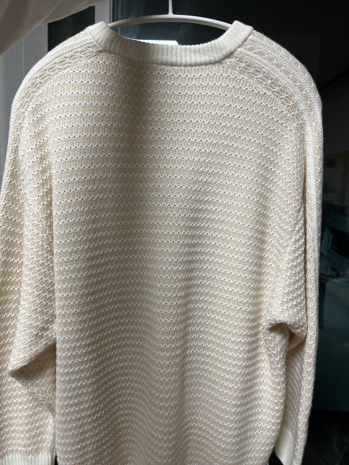 아디디스 홀리데이 아이보리 니트 상품이미지2