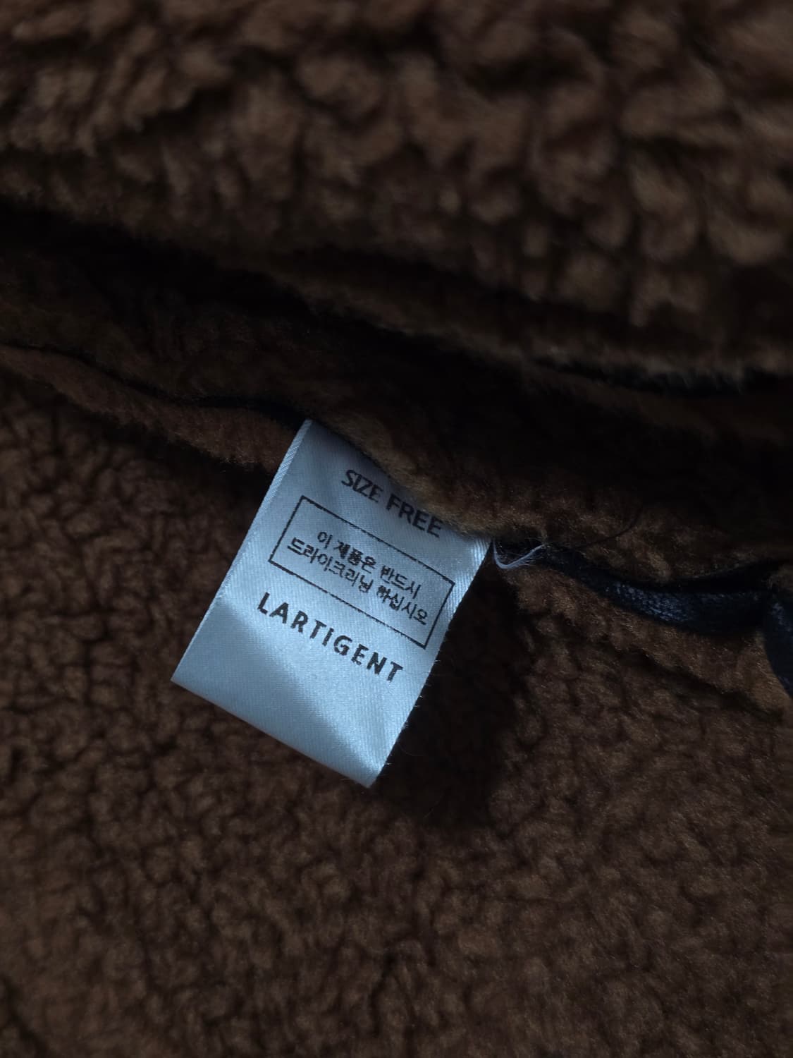 Lartigent 라티젠 블랙 무스탕 자켓 상품이미지9