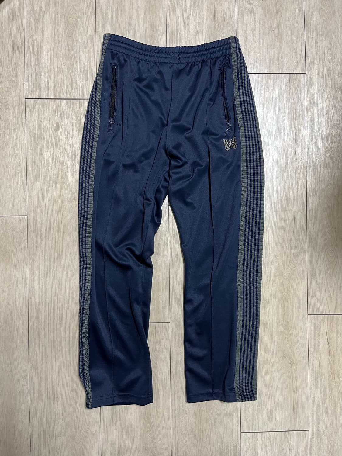 니들스 트랙팬츠 상품이미지1