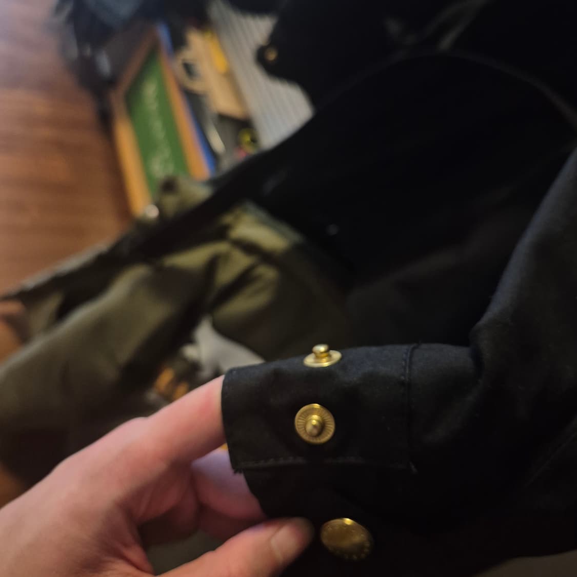 바버 인터내셔널 오리지널 왁스 자켓 (UK 38)-실착 5회, 본인 착샷 상품이미지8