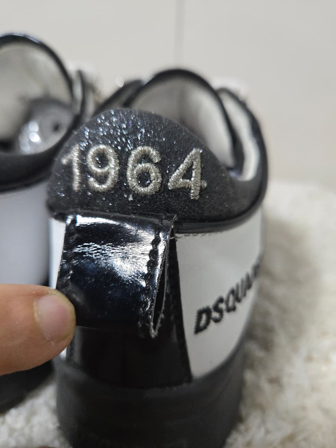 디스퀘어드2  1964  6스트라이프 스니커즈 35 (225) 상품이미지6