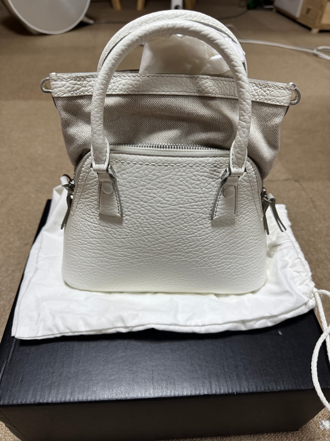 마르지엘라 카프스킨 미니백 아이보리 팝니다 상품이미지3