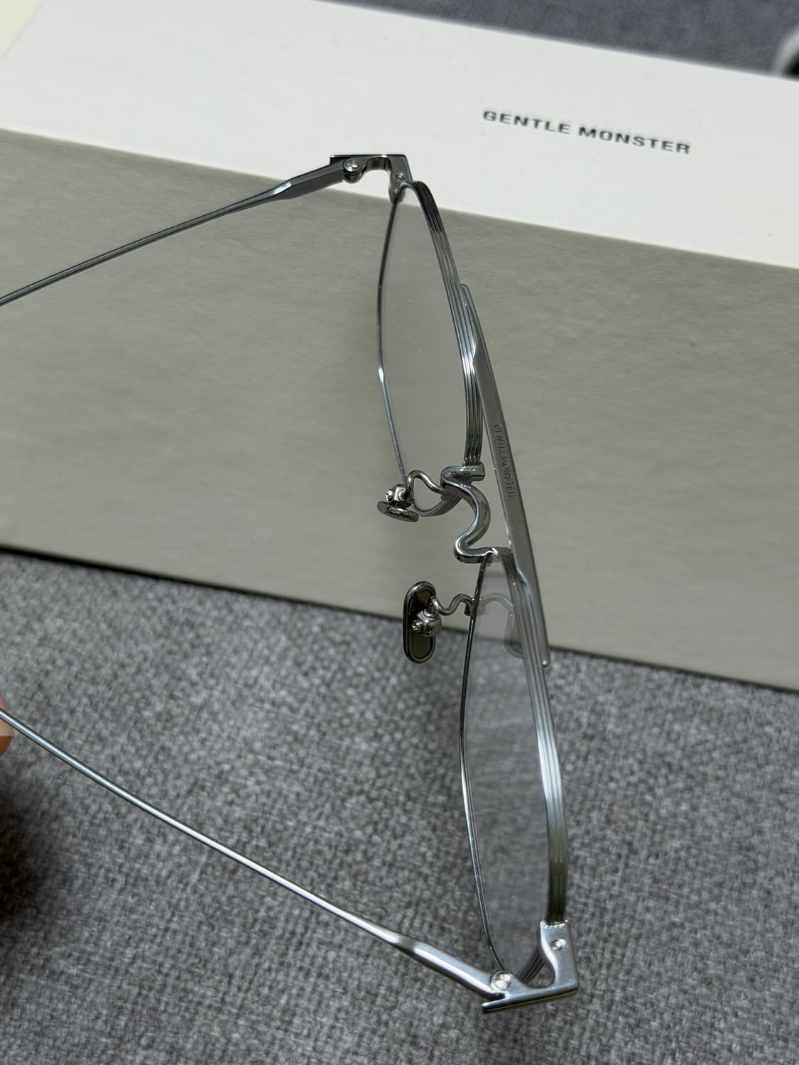 젠틀몬스터 세일러 02 상품이미지3