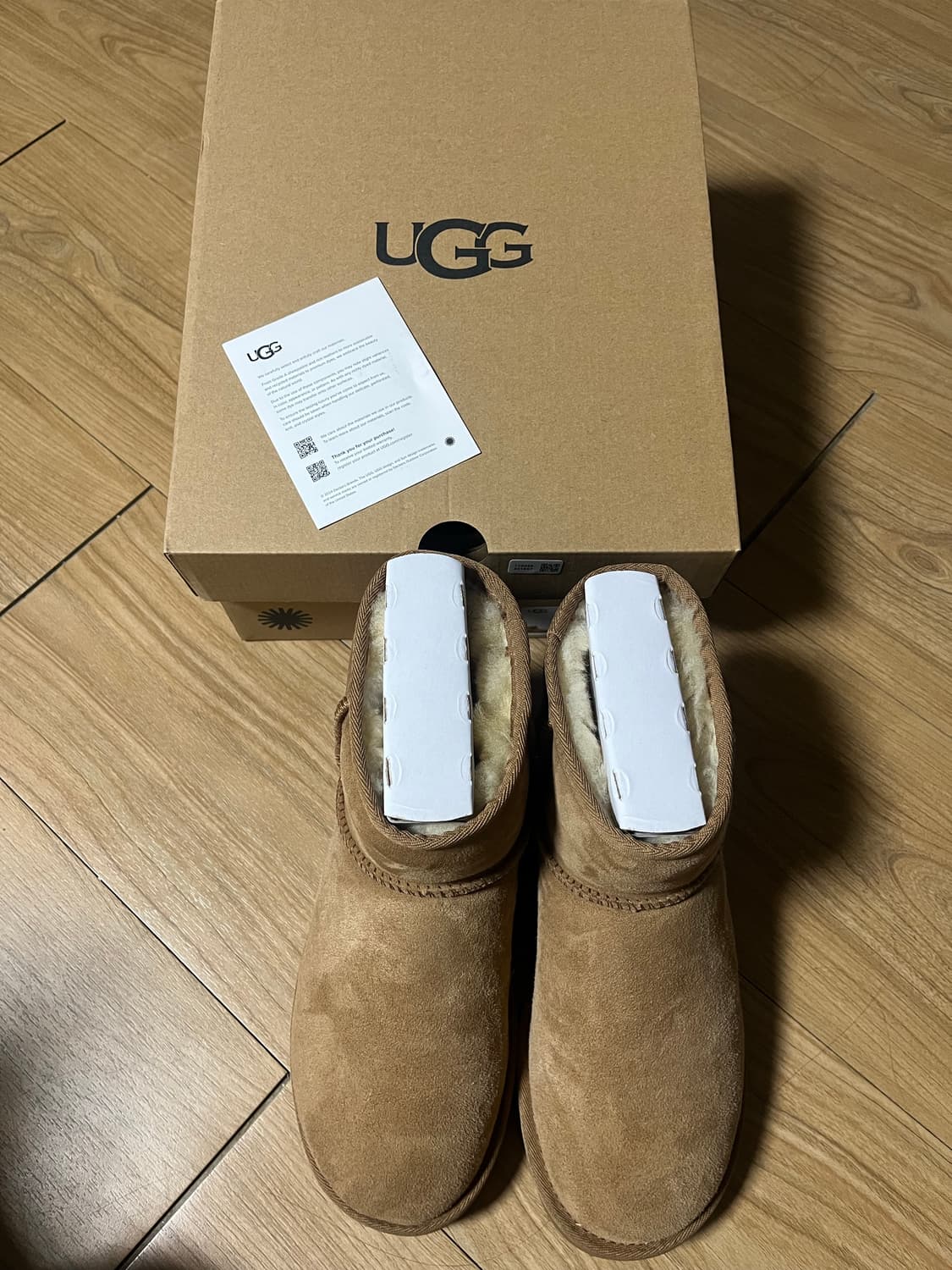 3회미만 착용, 상태 최상) 어그 클래식  2  부츠 체슈넛 상품이미지1