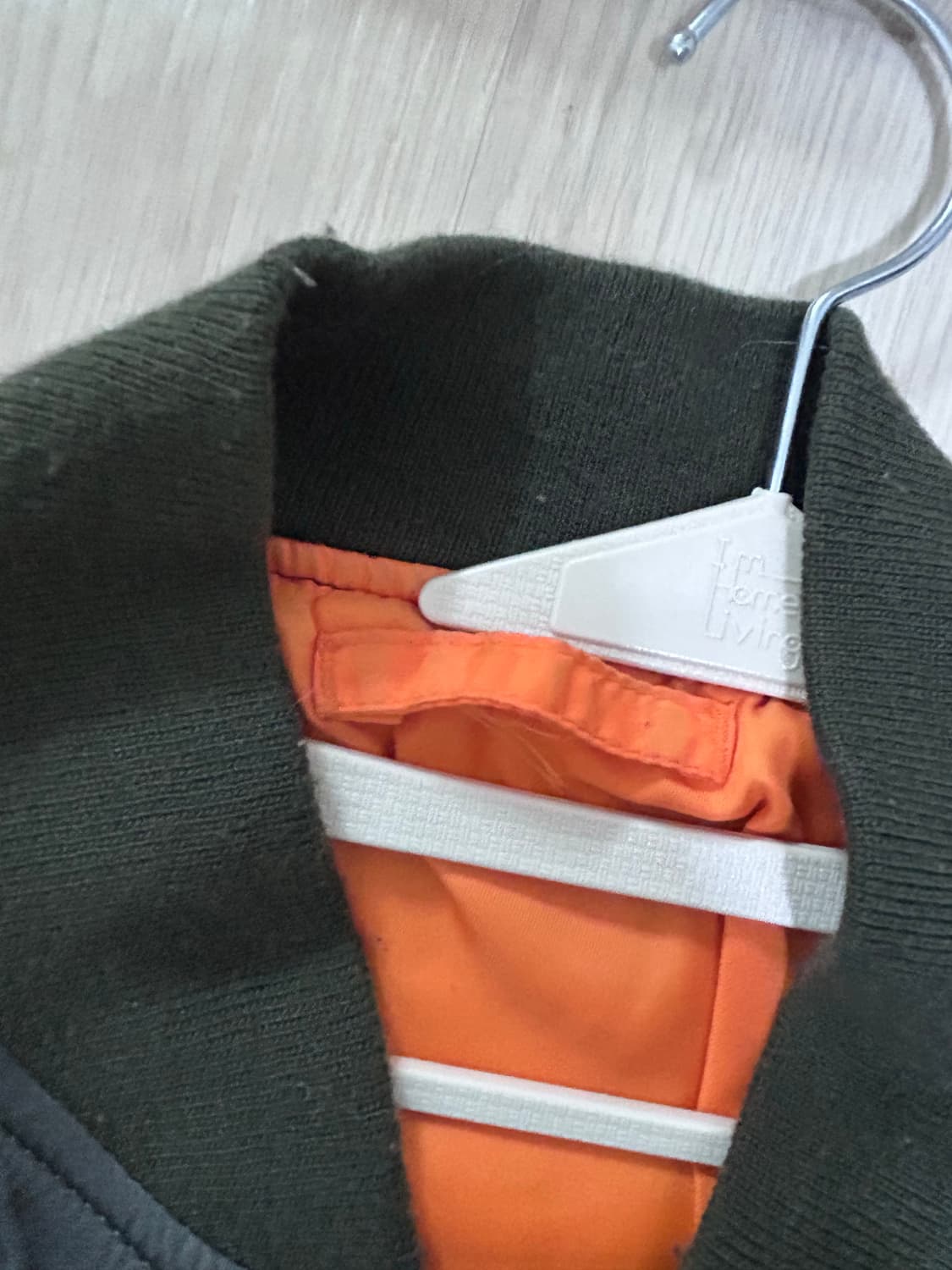 알파인더스트리 MA-1 카키 봄버 자켓 L 사이즈 팝니다! 상품이미지7