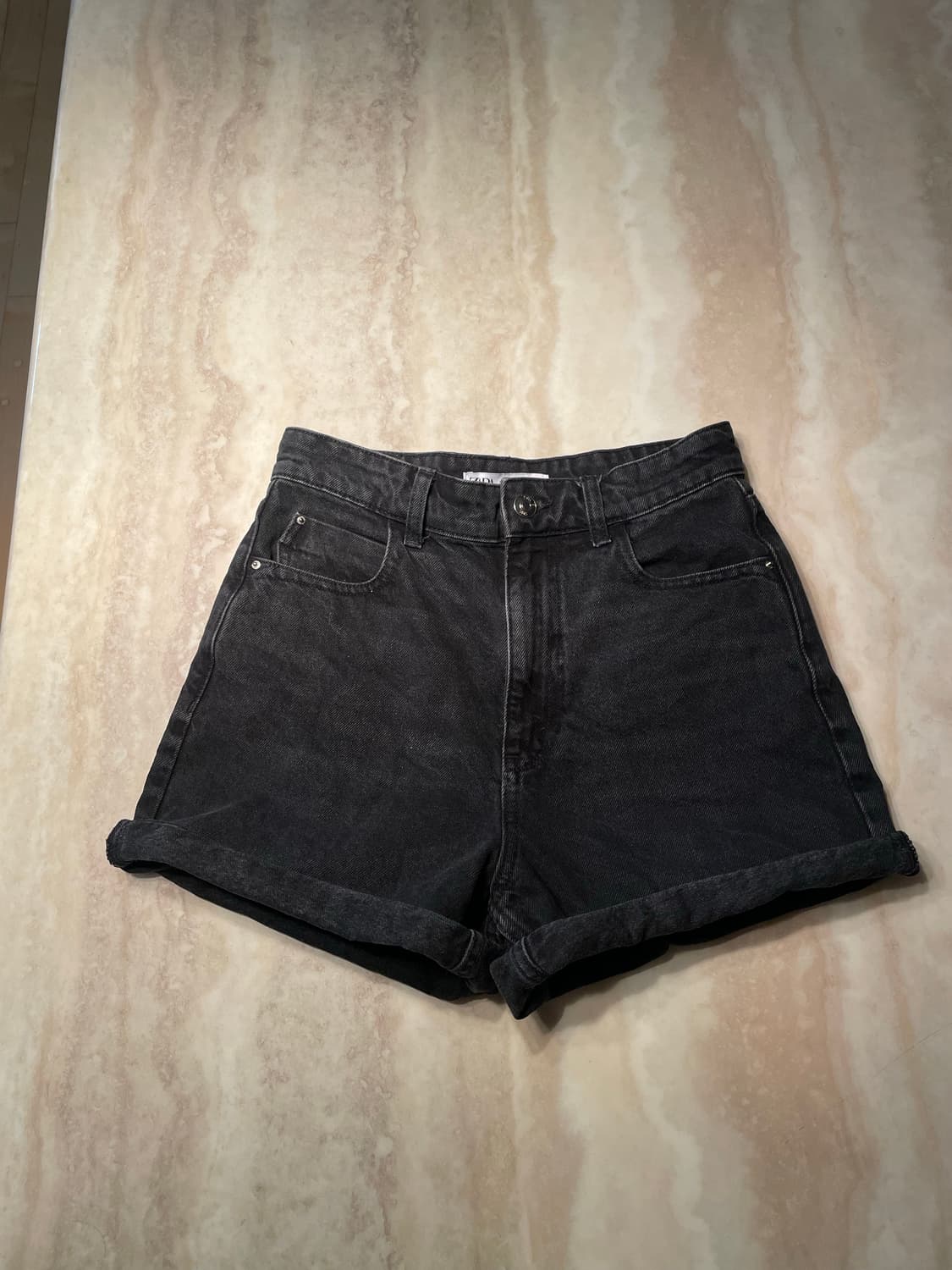 ZARA 자라 블랙 데님 숏팬츠 흑청 반바지 상품이미지2