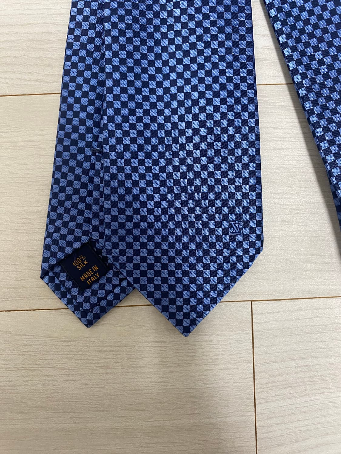 루이비통(Louis Vuitton) 다미에 클래식 타이(네이비) 상품이미지3