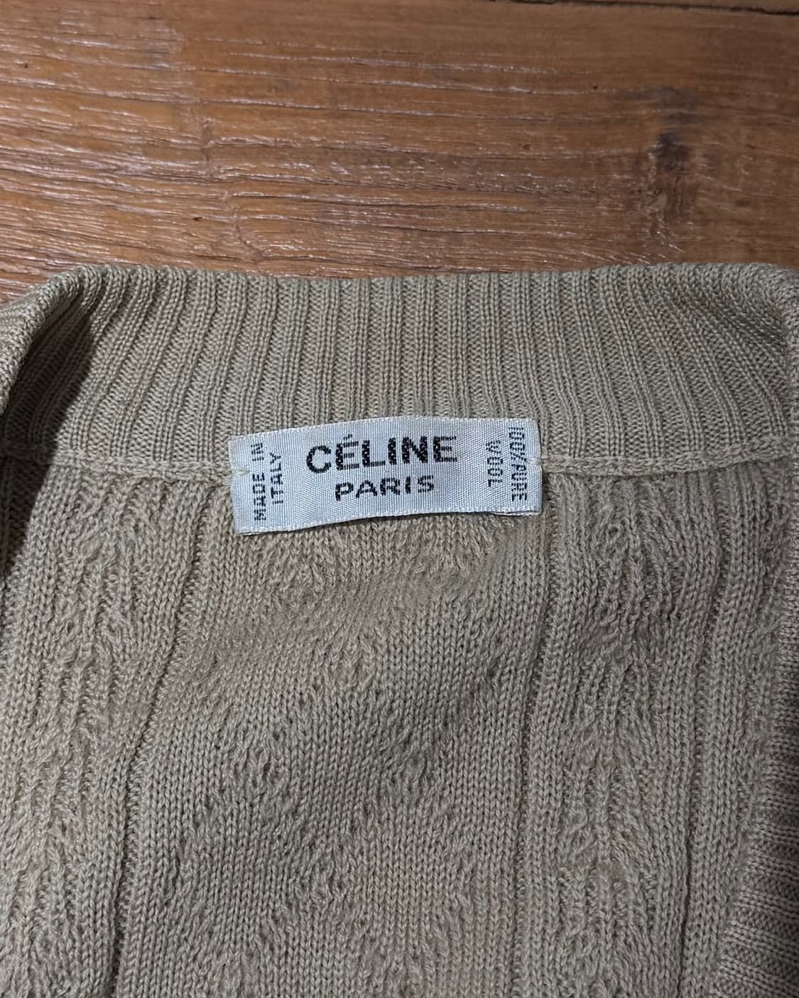 셀린느 베이지 금장 버튼 케이블 니트 가디건 상품이미지7