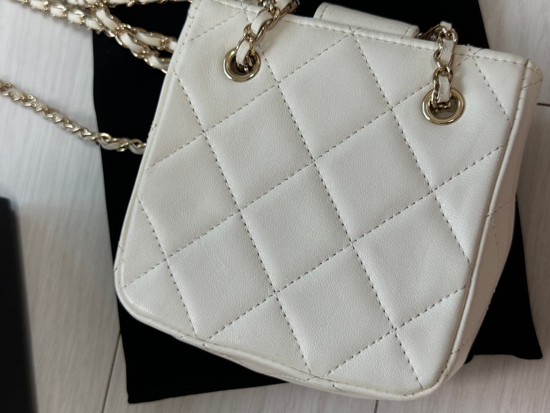 샤넬 화이트 미니 체인백 판매 상품이미지6