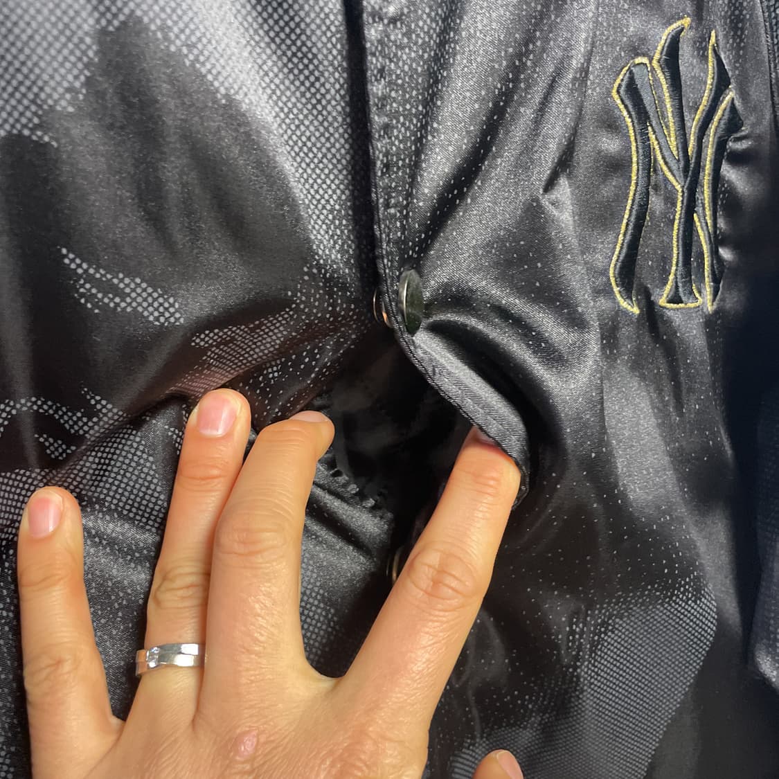 MLB 뉴욕 양키스 블랙 패턴 야구 점퍼 스타디움 점퍼 상품이미지4