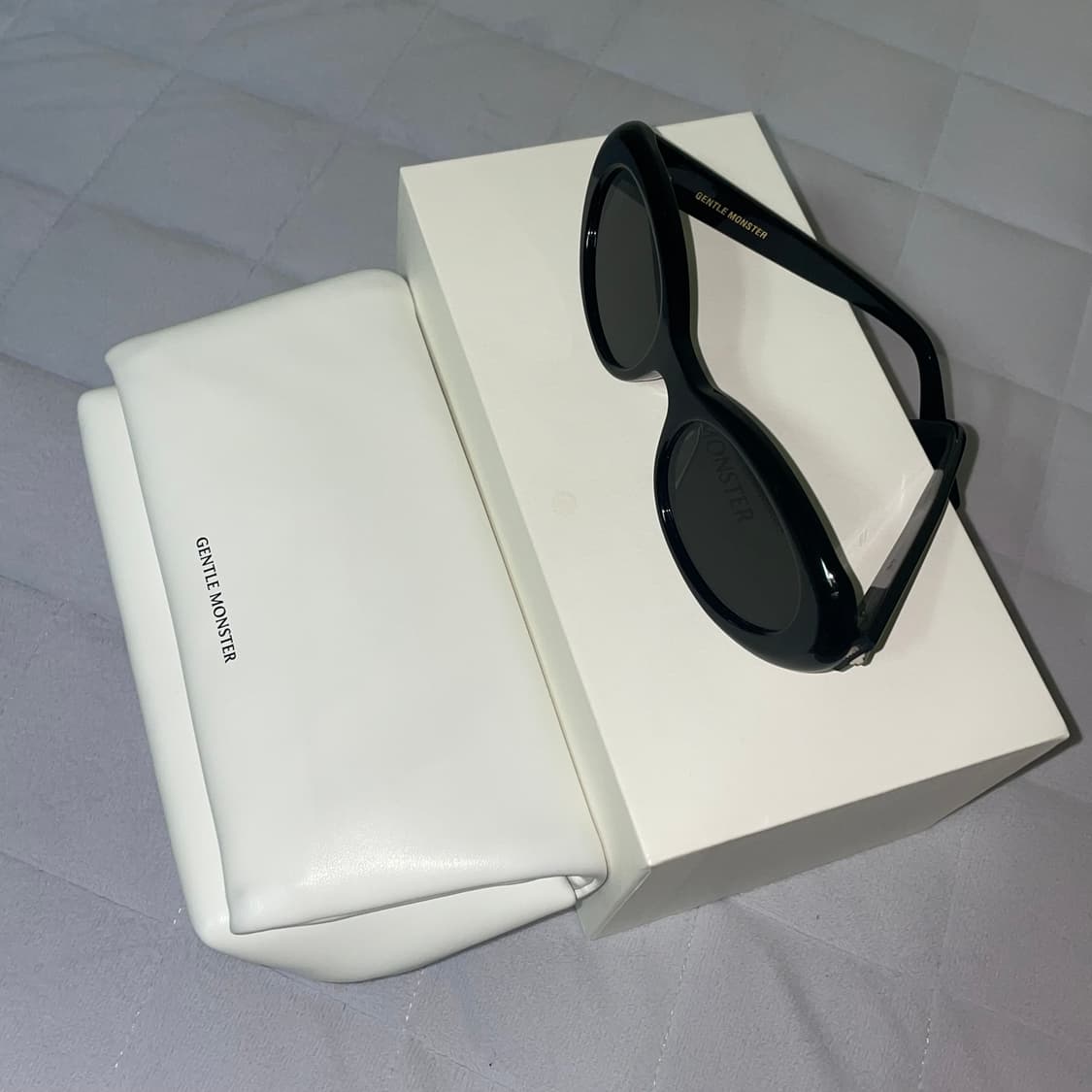 젠틀몬스터 선글라스 르 01 블랙 상품이미지1