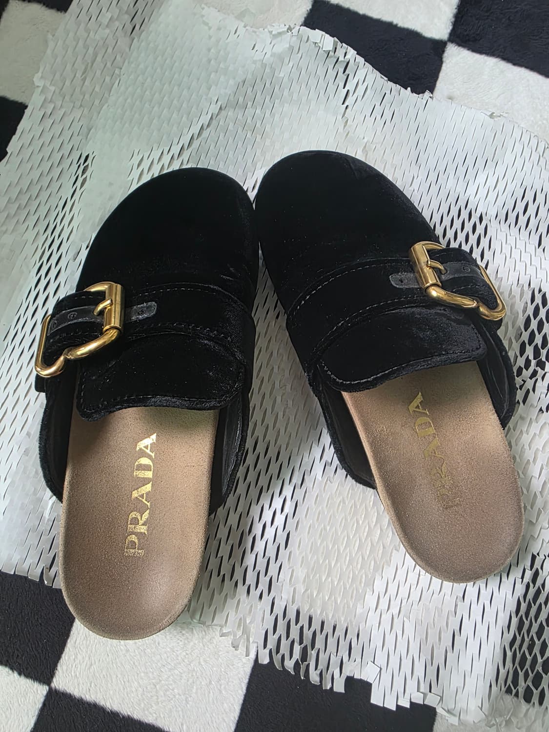 프라다 벨벳 뮬 230 상품이미지2