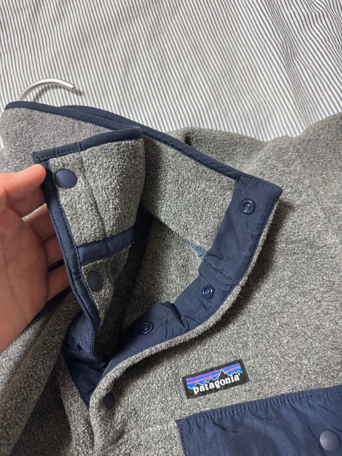 파타고니아 신칠라 플리스 풀오버 니켈 네이비 블루 상품이미지7
