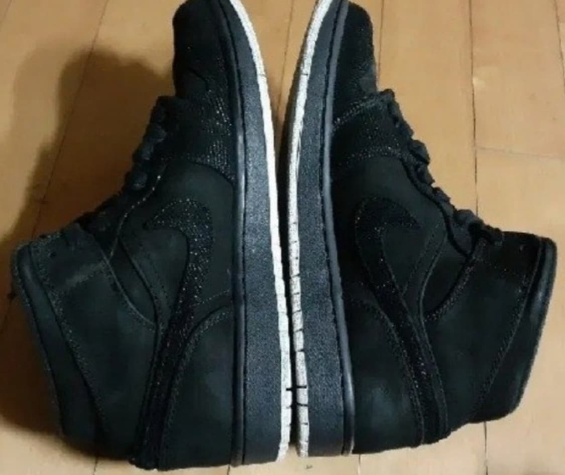 나이키 에어 조던1 미드 "Suit & Sneaers"  상품이미지6